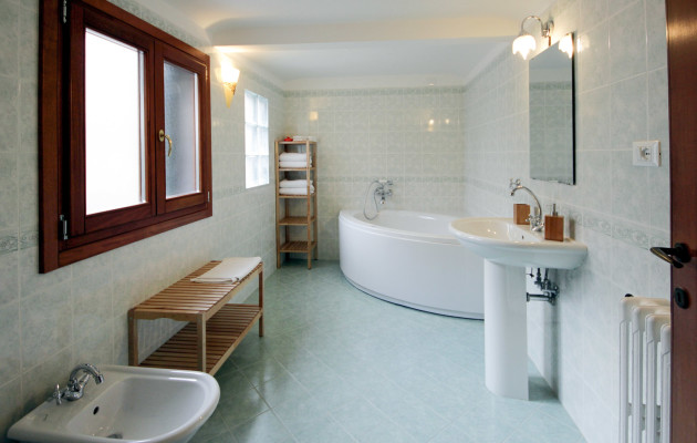 18 - Bagno verde