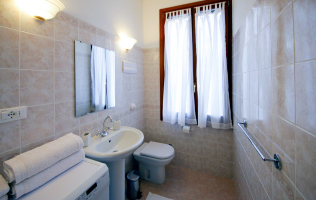 20 - Bagno rosa